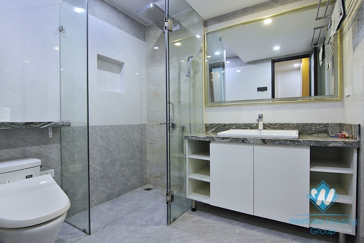 A brand new studio with lot of natural light in Tay ho, Ha noi